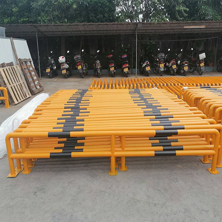 仓库临边防撞栏杆黄黑相间倒车入库定位挡车杆