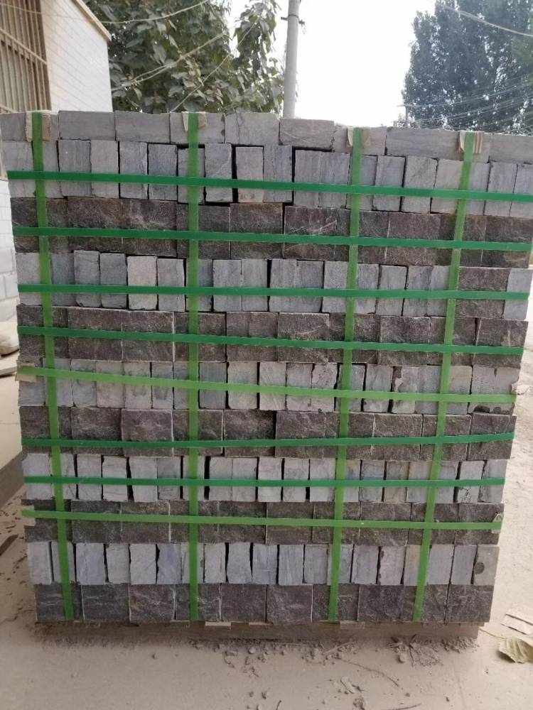 青石弹石青石弹石