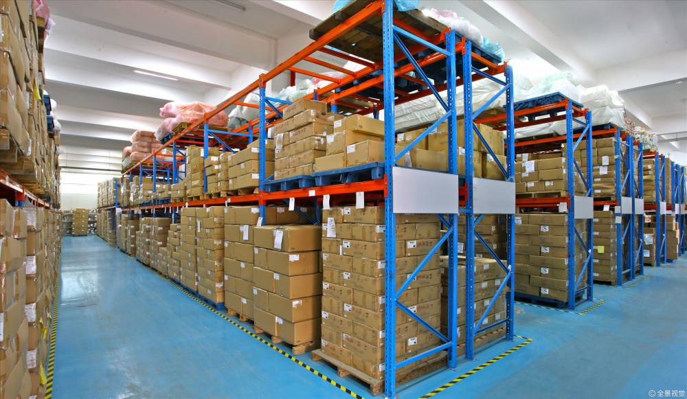 百世物流致力成为以客户为中心,提供第三方物流服务,包括:仓库储存