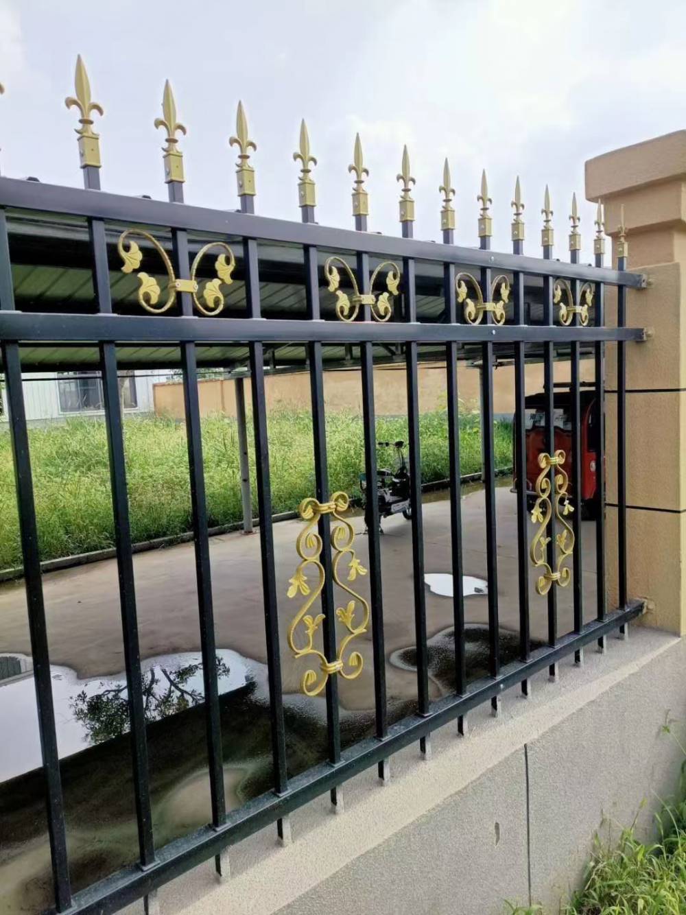 锌钢护栏铁艺别墅防护隔离栏小区围墙厂区庭院锌钢围栏工地工程护栏