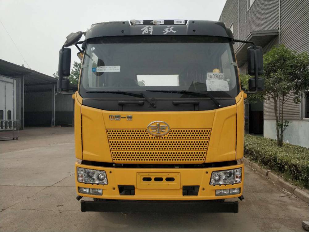 解放j6单桥13吨一拖一清障车大型牵引救援车托吊联体清障车道路救援车