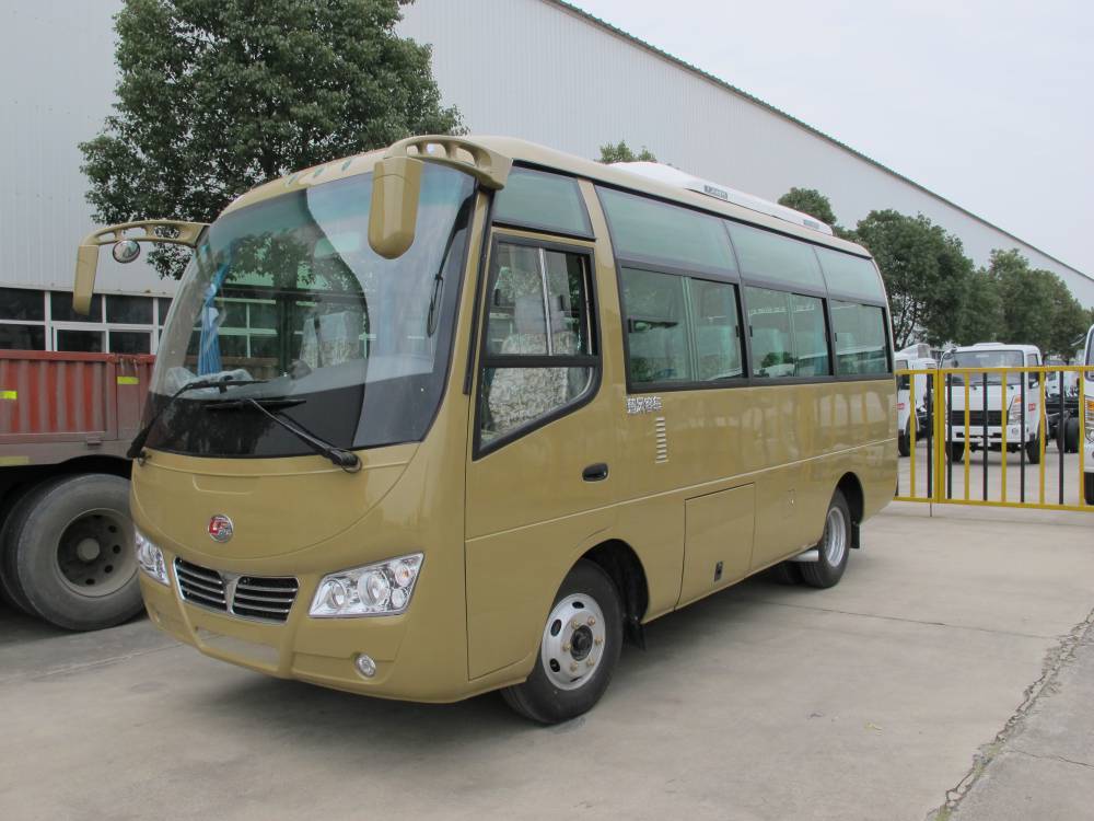 6米19座中巴客车19座通勤车楚风牌19座城市游览客车