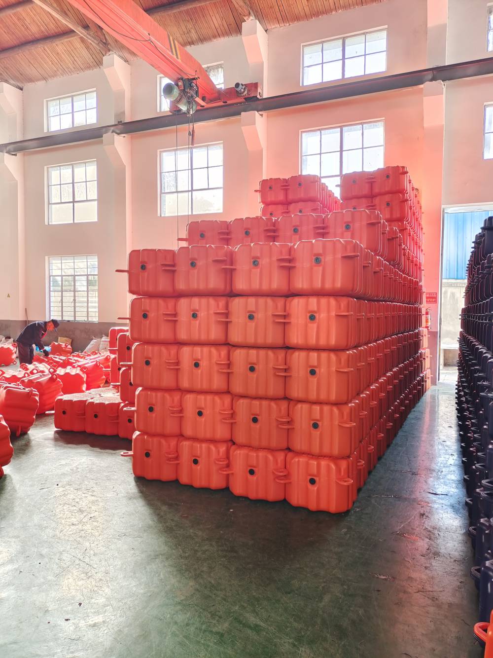 【浮动摩托艇浮台游艇泊位浮箱50*50*40钓鱼平台浮体】价格_厂家