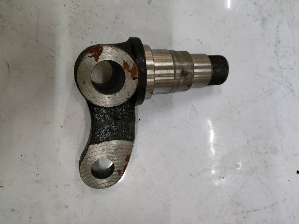 斗山大宇叉车配件转向节b1518seb20sce电叉后转向桥羊角轴左右