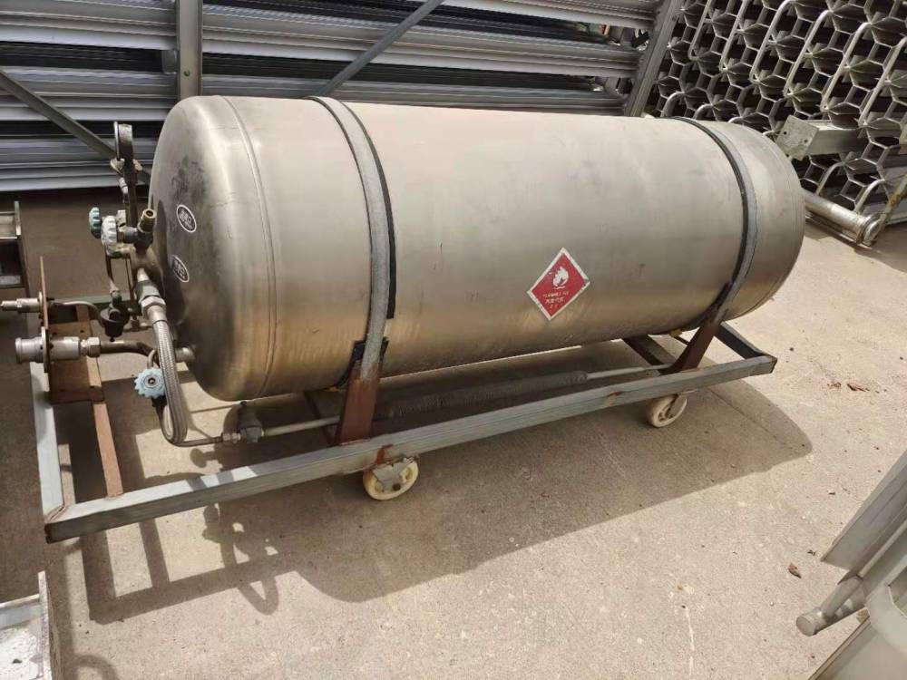 杜瓦瓶厂家 低温立式杜瓦罐 500升自增压式液氮低温容器杜瓦瓶