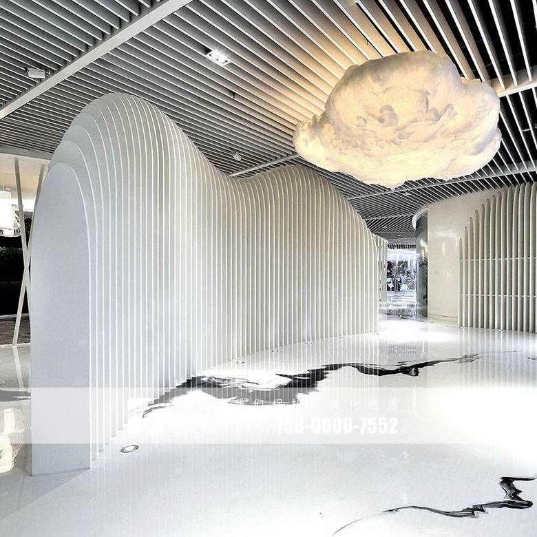 木纹拉弯弧形铝方通天悦建材定制展览馆ktv大堂电梯间艺术造型铝方通