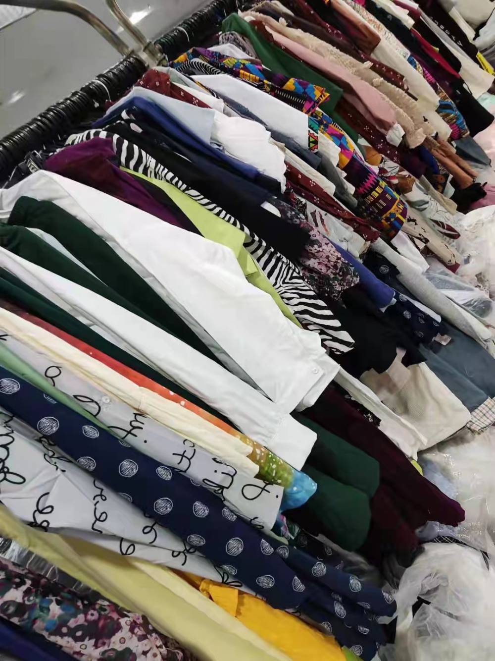 五元以下服装尾货批发 地摊杂款女装尾货批发