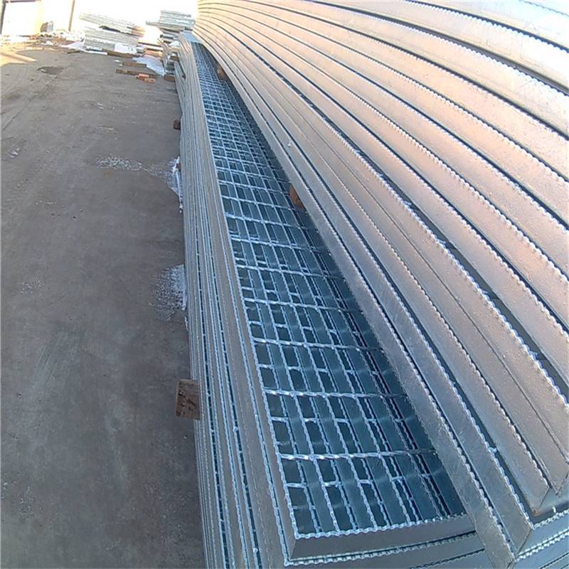 楼梯踏步板排水沟盖板角铁包边格栅板
