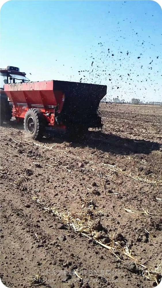 有机肥撒肥车进口自走式农用撒粪机天盛机械