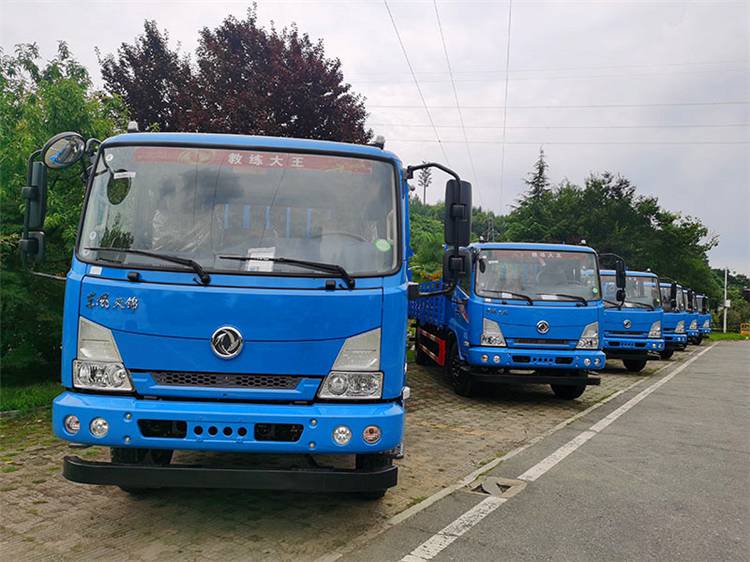 国六东风ks九米教练车b2驾校考场教练车多少钱