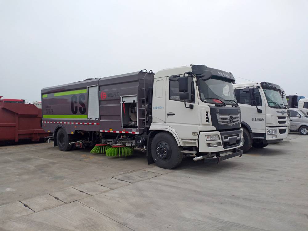 株洲道路清扫车_天锦道路清扫车_现车***