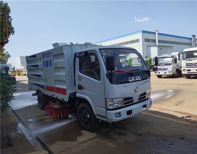 东风145扫路车宏宇牌扫路车8方扫路车程力威洗扫车