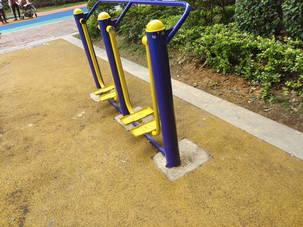 柳州柳城学校广场小区路径软绳爬梯农村大型室外公园路