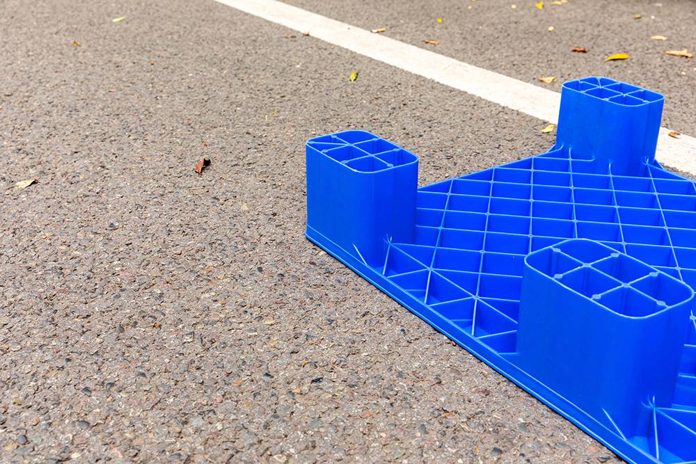 工厂九脚平面塑料托盘四面进叉周转卡板仓库车间物流蓝色栈板