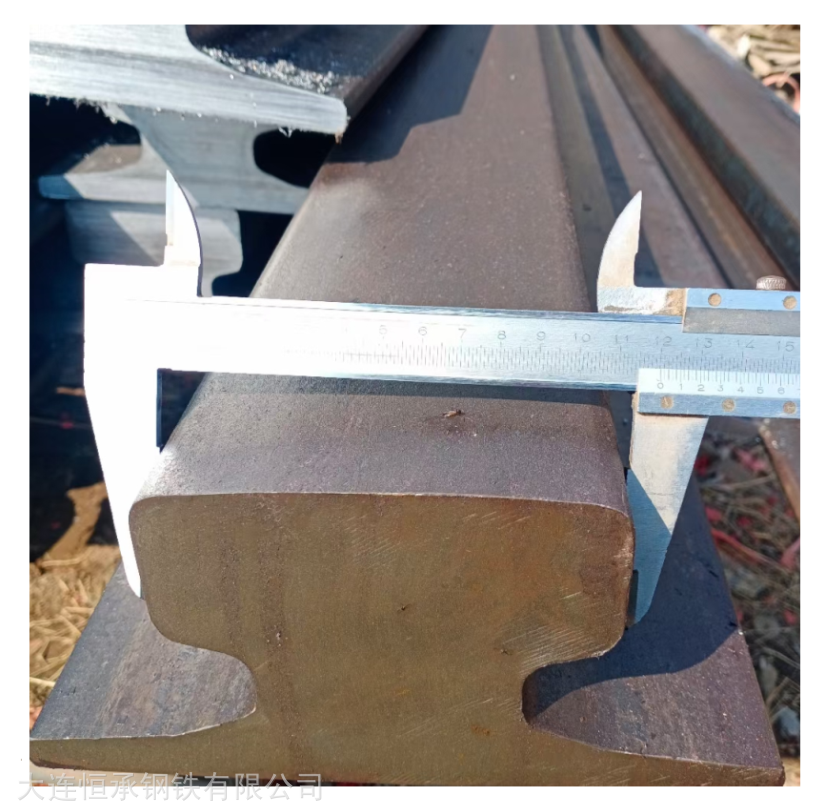 包钢行车用德标din536轨道a120钢轨支持定制样品