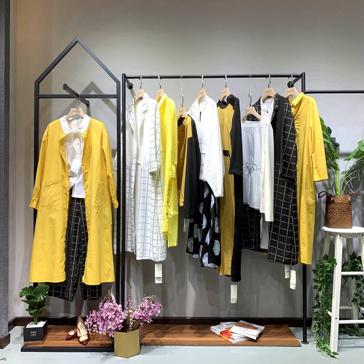 卡迪黛尔女装品牌逗号品牌折扣服饰闲衣品牌尾货女装