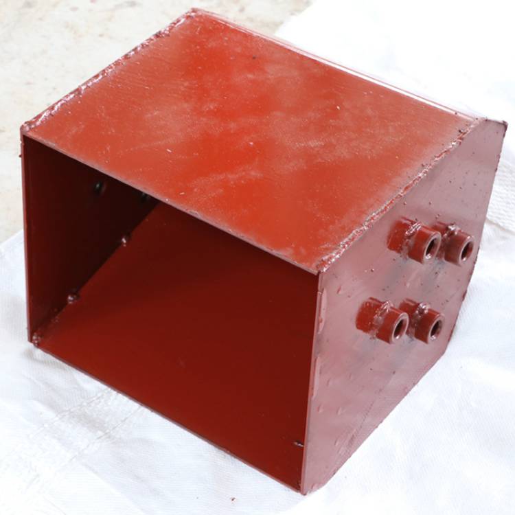 提升机铁畚斗上料铁斗ne30斗提机链条料斗石英砂矿用垂直输送机