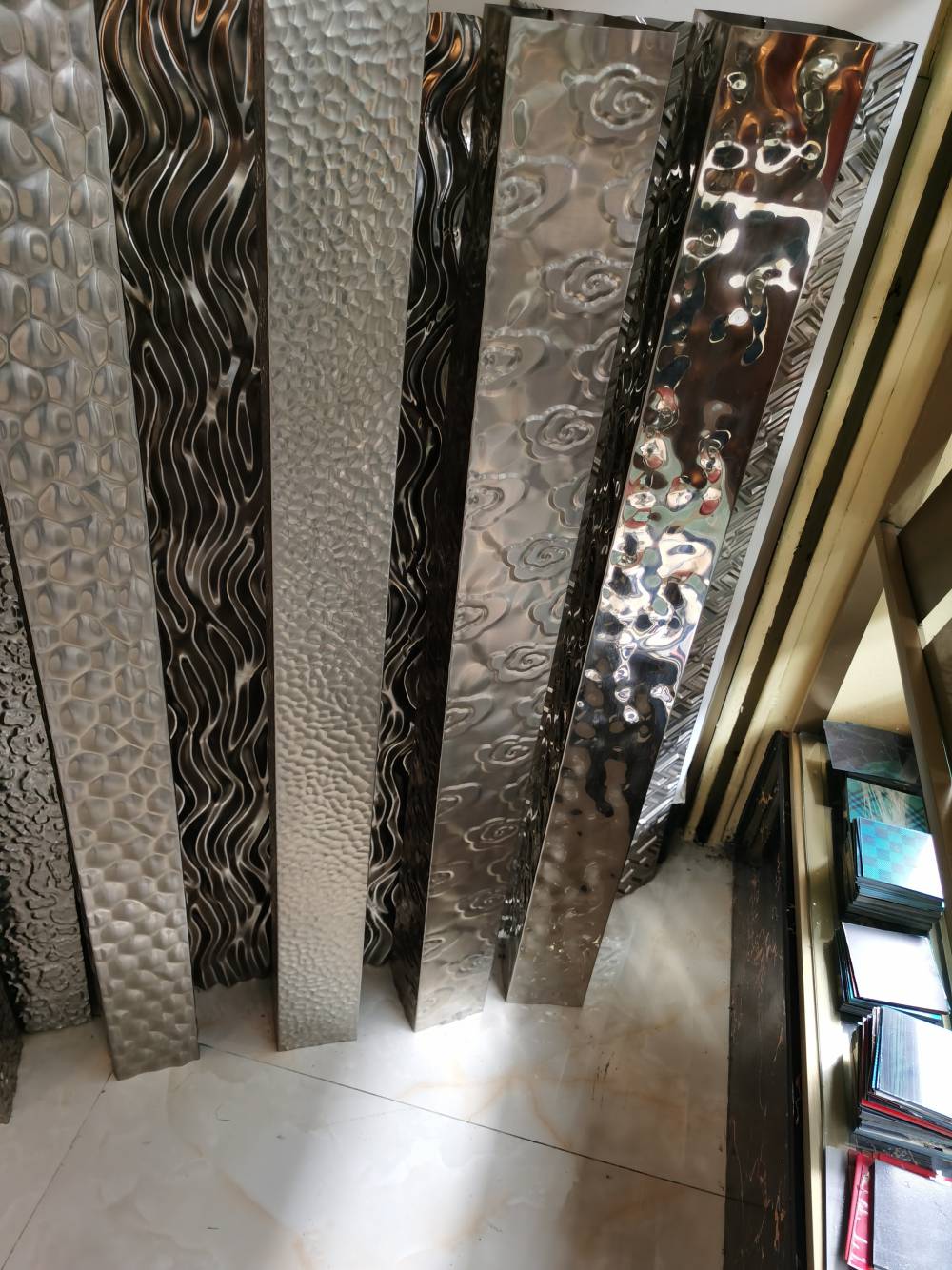 304316真空电镀不锈钢喷砂褐金无指纹装饰工程室内装潢不锈钢门套