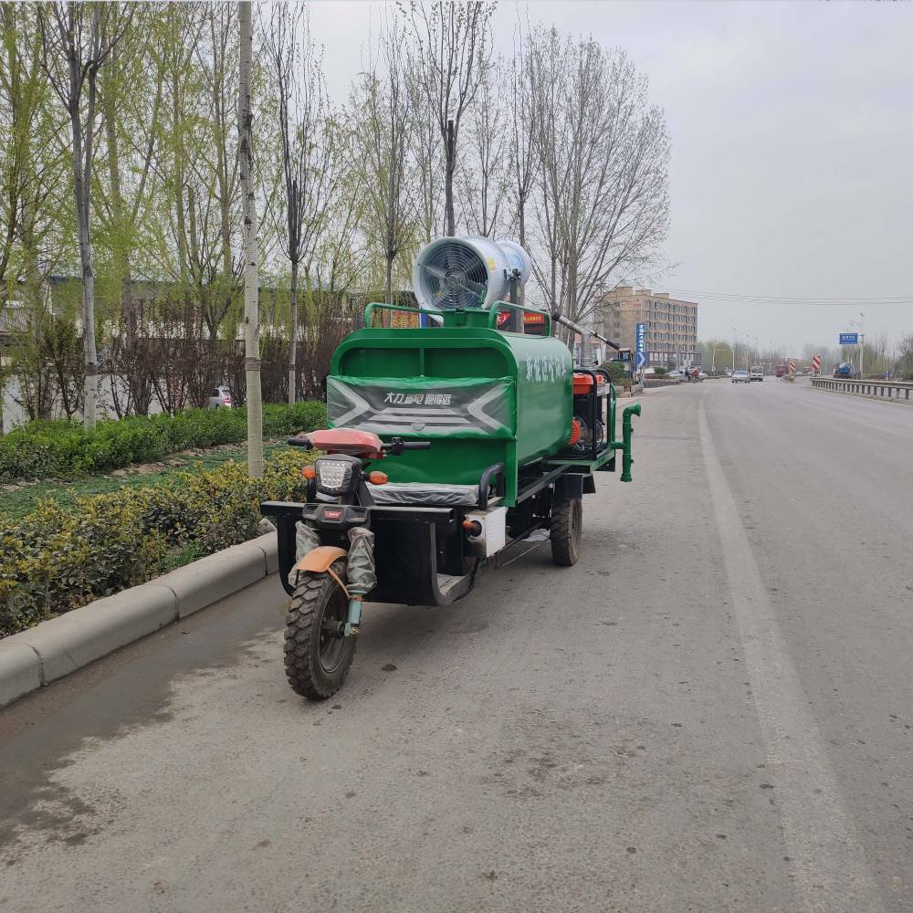 電動灑水車小型灑水車一機多用