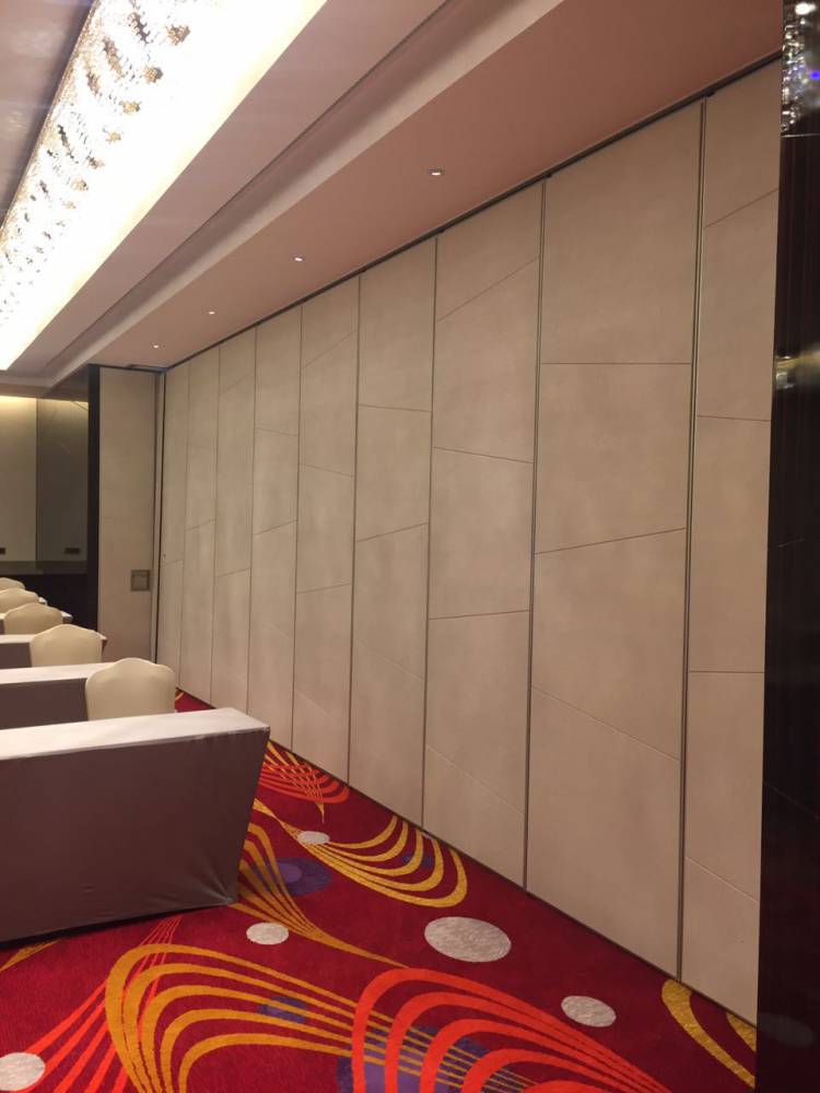 深圳会议室活动隔断那家质量好,价格优惠/广州锐旗隔断65