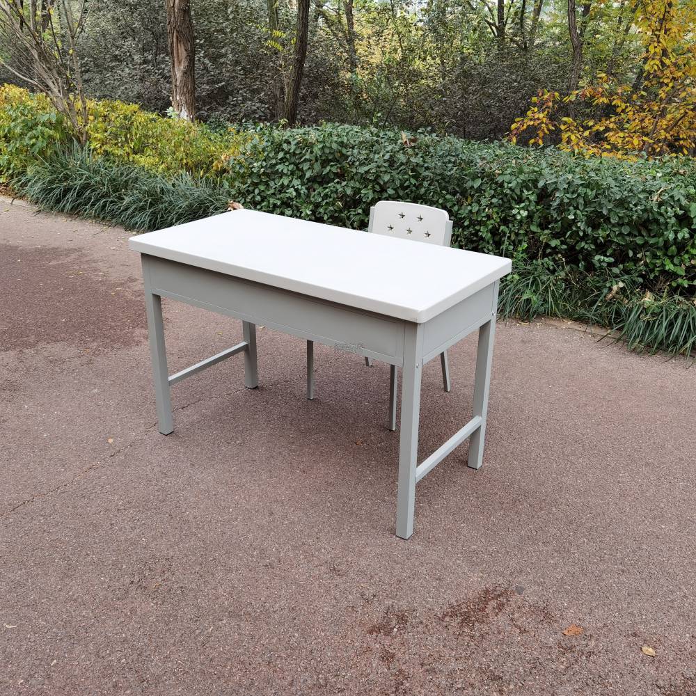 制式办公桌制式三斗办公桌聚乙烯工程塑料办公桌