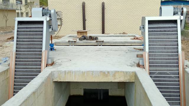 回转式机械格栅除污机