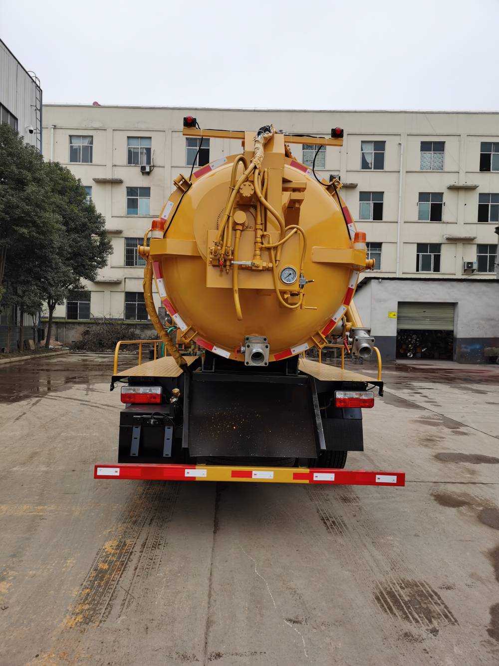 5方污水处理车高压清洗吸污车价格图片