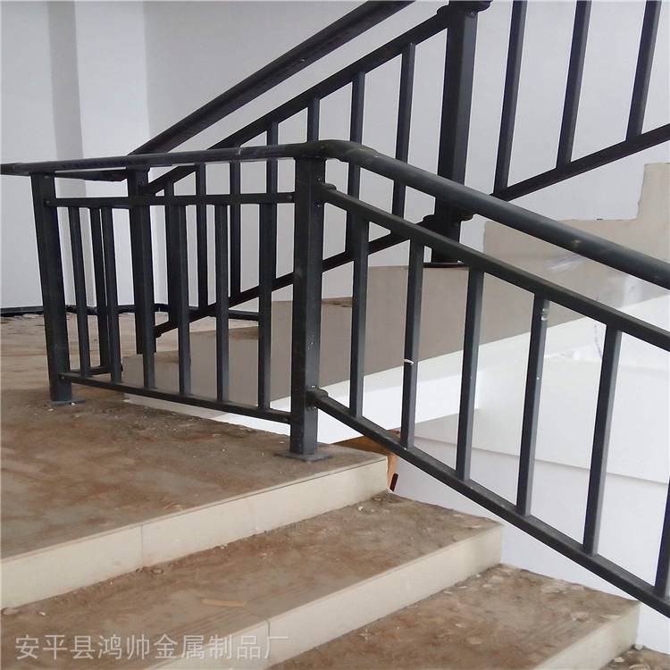方管楼梯扶手郑州楼梯扶手锌钢材质安全