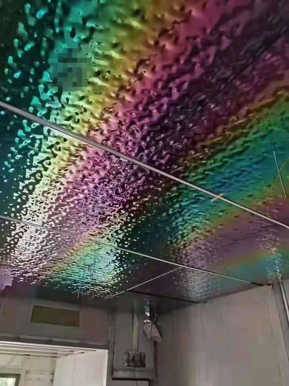 201304不锈钢幻彩水波纹板镜面金属水波浪板黑钛天花吊顶装饰凹凸镜面