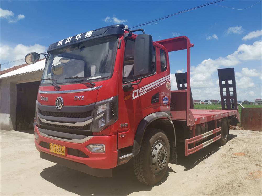 无锡拉挖机托板车售价解放j6板车配置参数