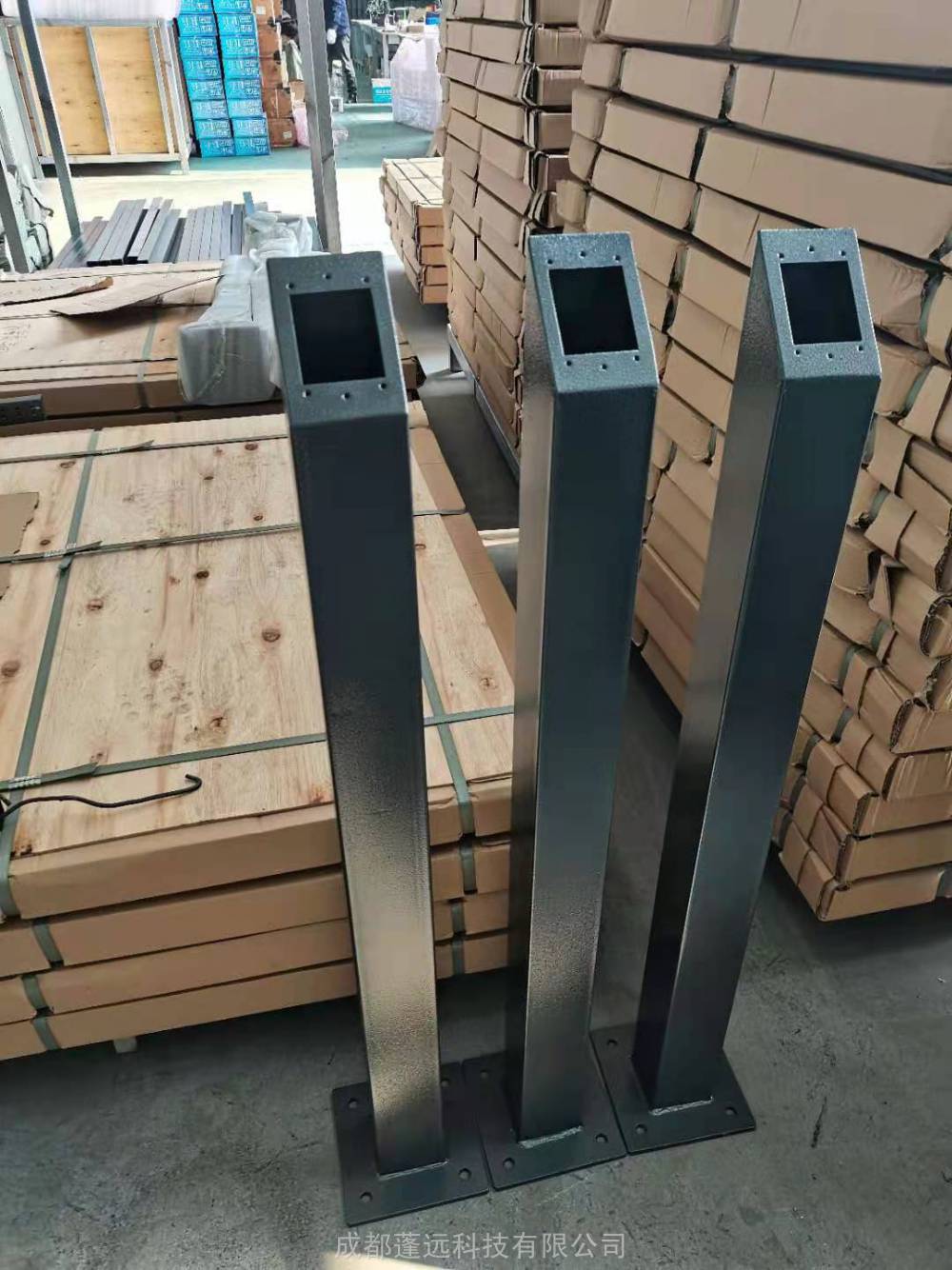 小区门禁刷卡机立柱读卡器立柱按钮方形道闸立杆新品蓬远开门机生产