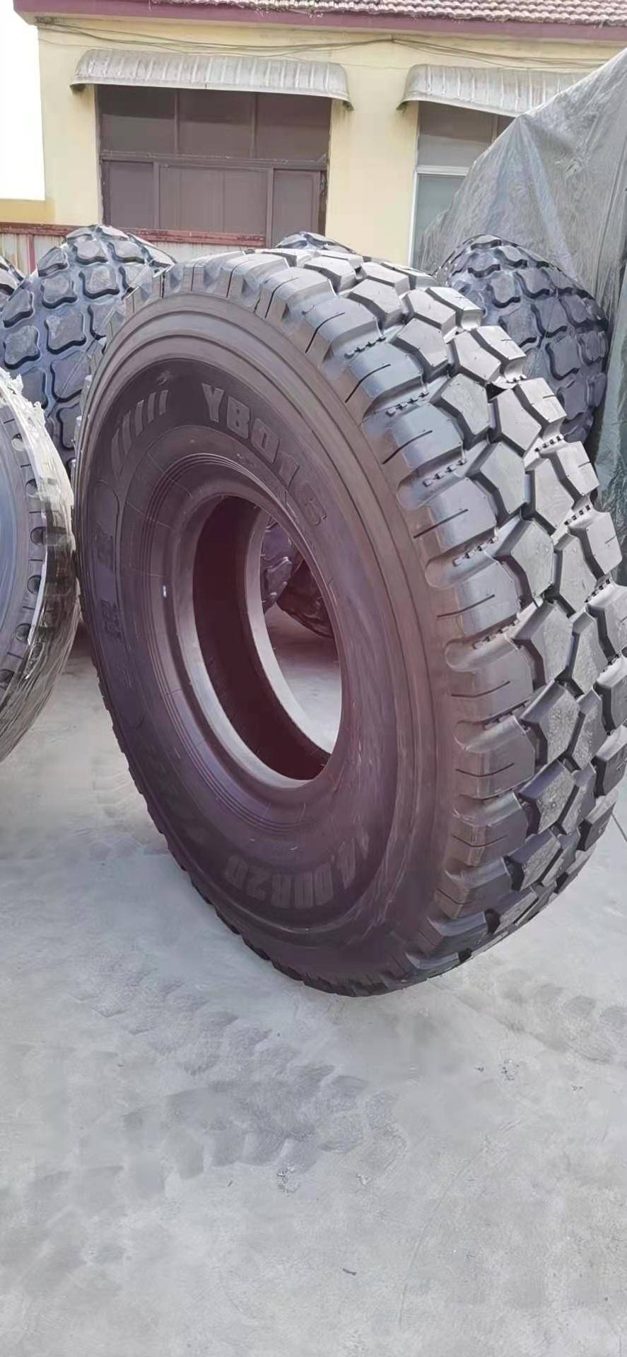 成山品牌1400r20矿用越野车轮胎1400r20e2ae21