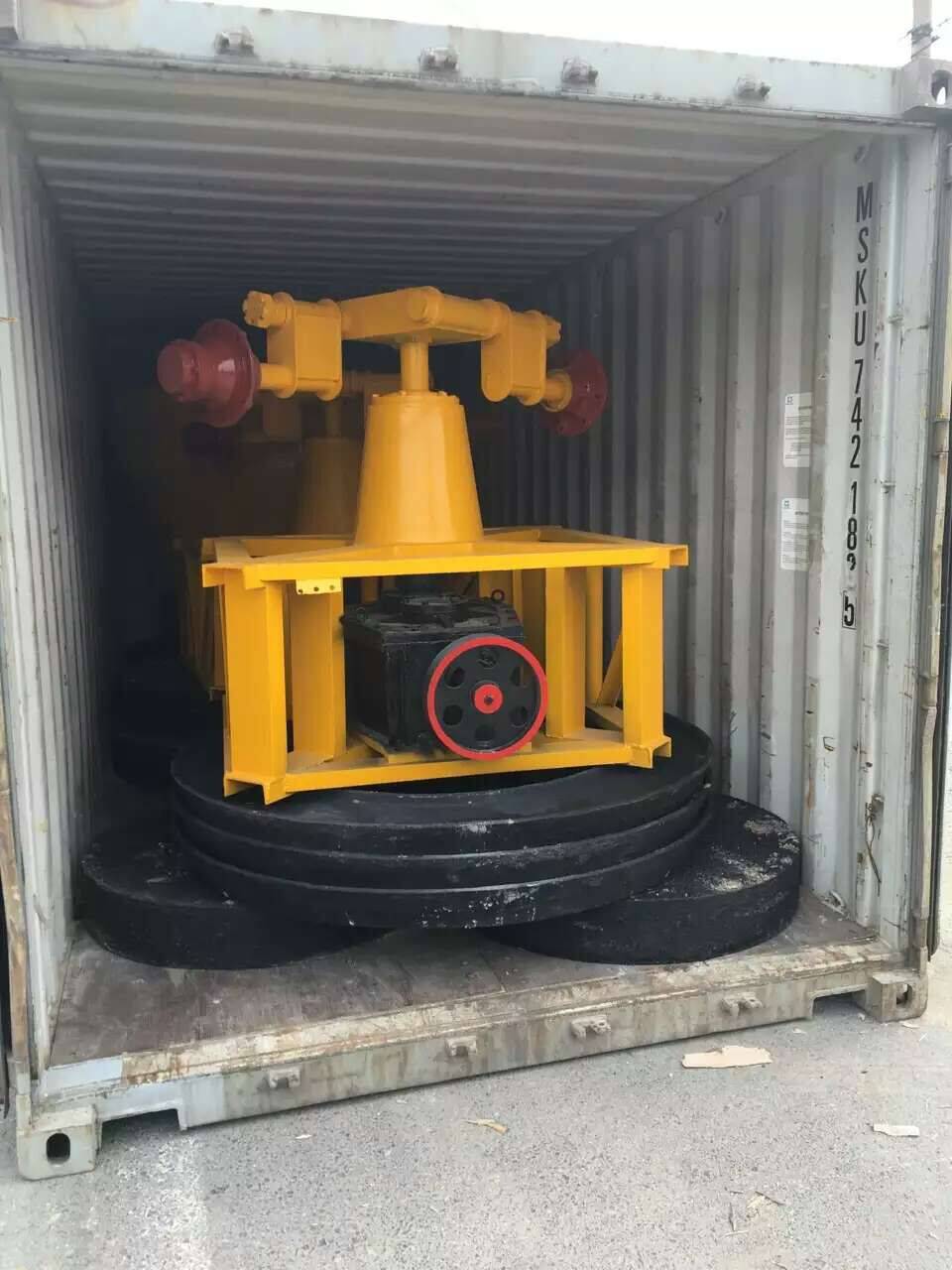 供应碾金机 选金设备碾金机 碾子 金矿碾机 尾矿金提取机 水碾子