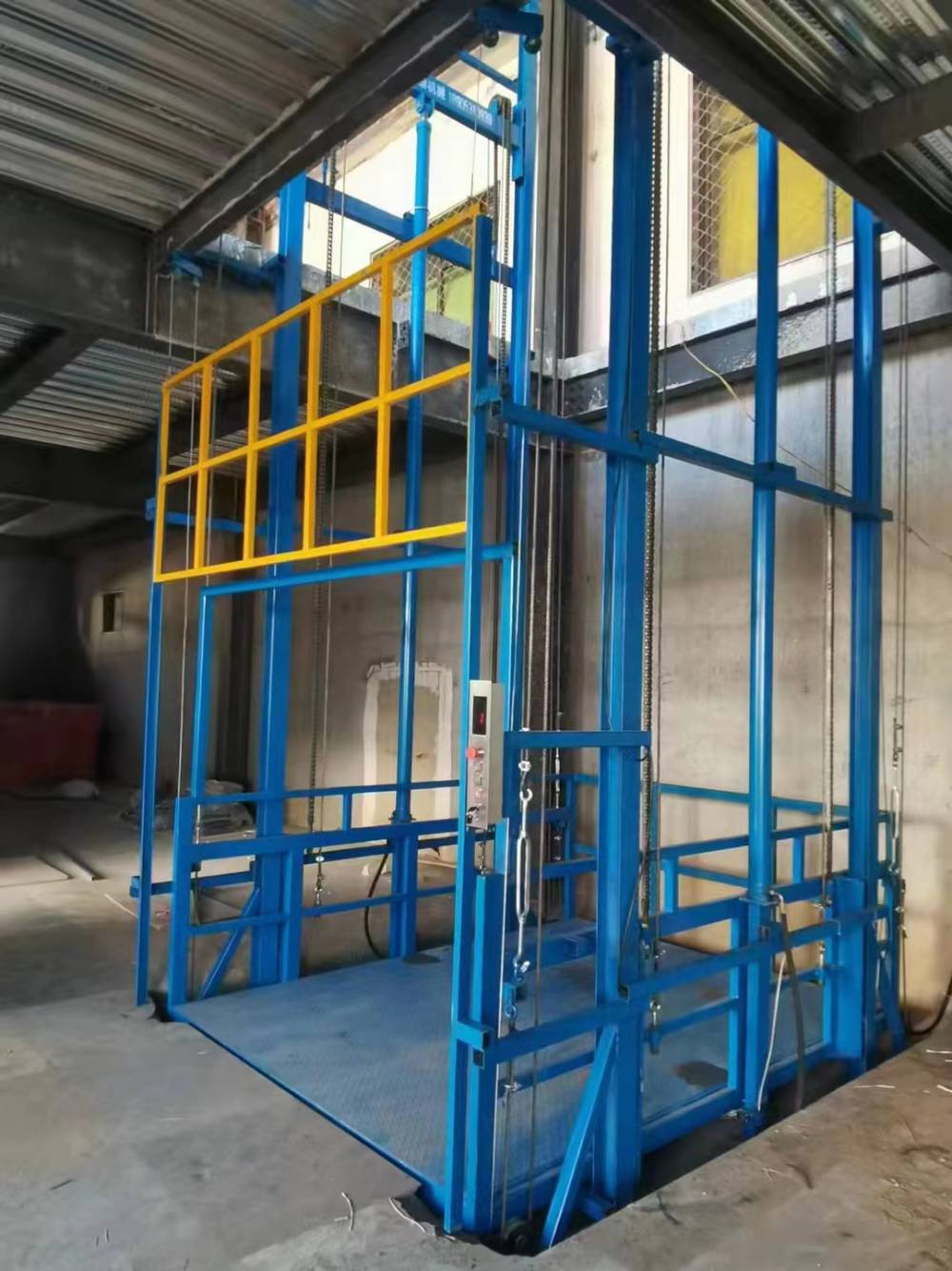 导轨式液压升降货梯简述-中国供应商