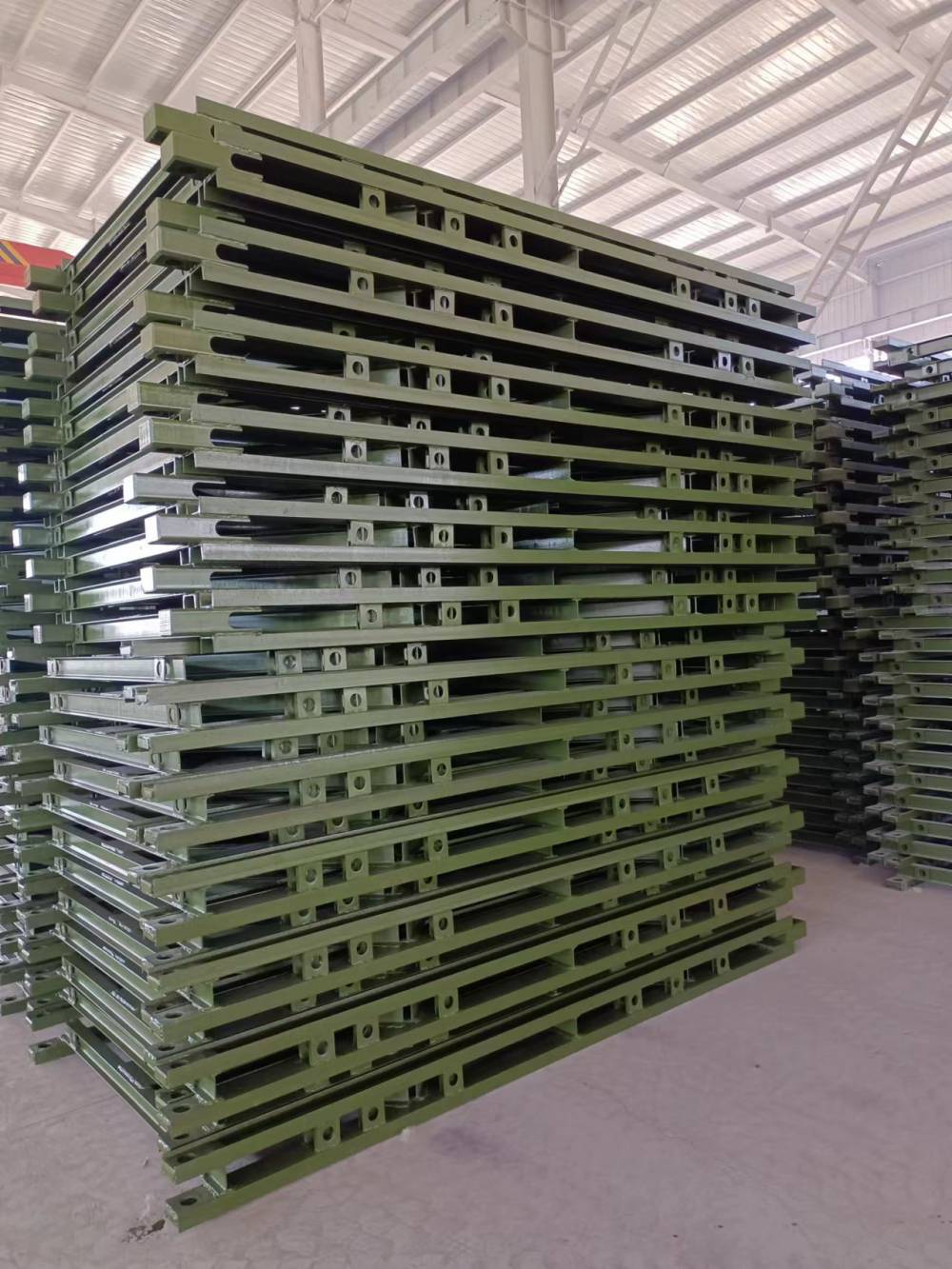 200型贝雷片和321型贝雷片