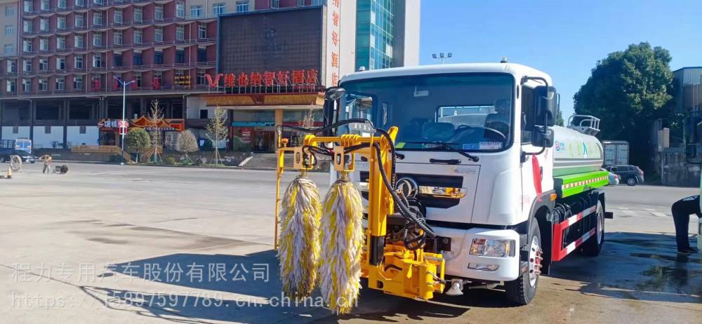 5吨双面城市护栏清洗车高速公路护栏清洗车多少钱一辆