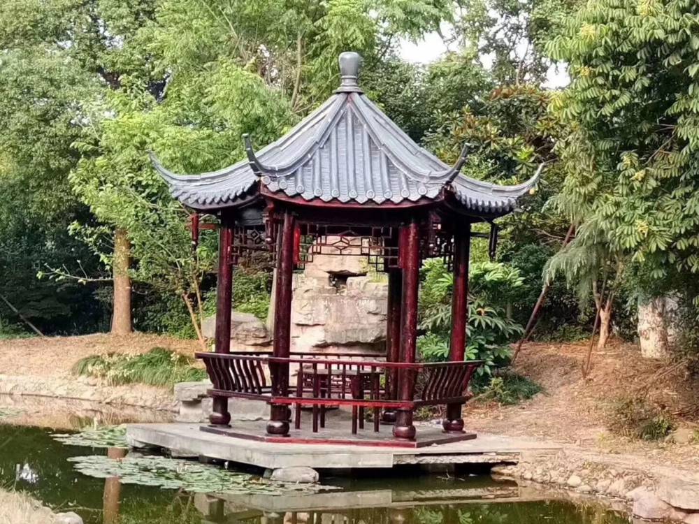 户外木瓦八角凉亭炭化木休闲亭别墅庭院亭子仿古木亭厂家供应