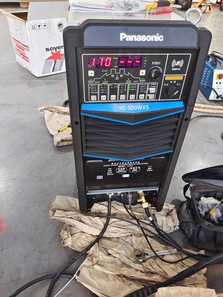 松下全数字多功能交直流氩弧焊机yc