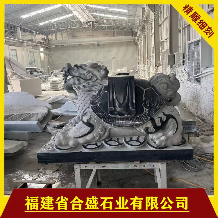 花岗岩芝麻黑雕刻龙龟 石雕龟驼碑 石材功德碑 青石刻字碑