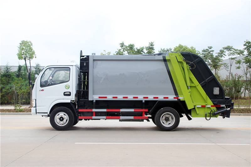 12方小型汽油挂桶垃圾车压缩垃圾车带摆臂斗出售