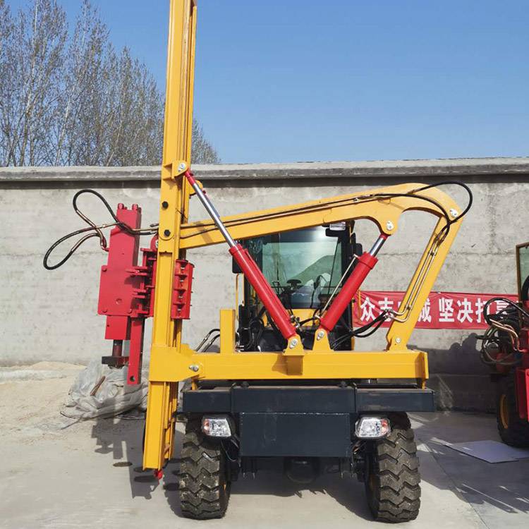 高速围栏打桩机 轮式护栏打桩机 永太机械 小四轮打拔一体机