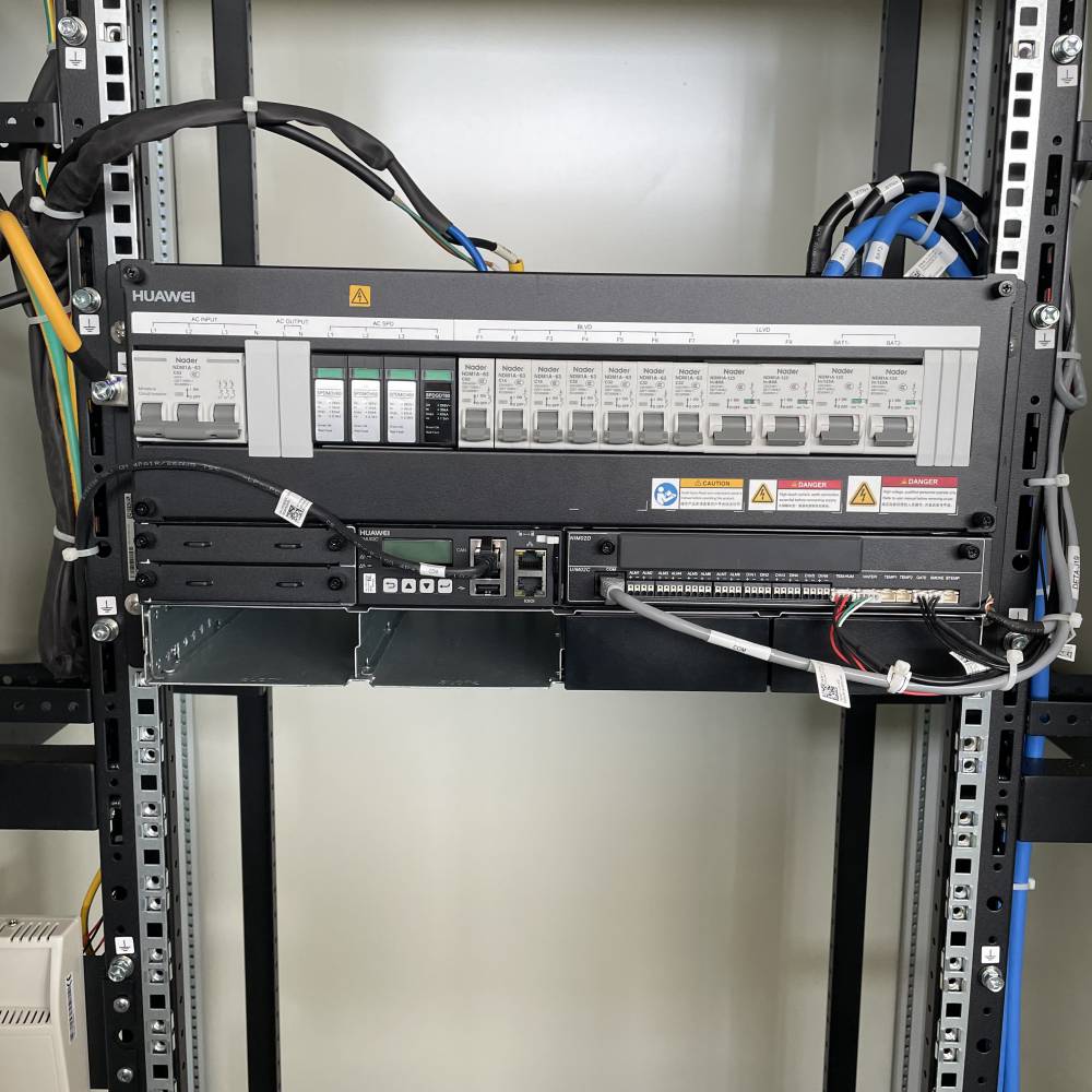 室外一体化机柜icc702a3c2户外恒温电源设备柜综合柜
