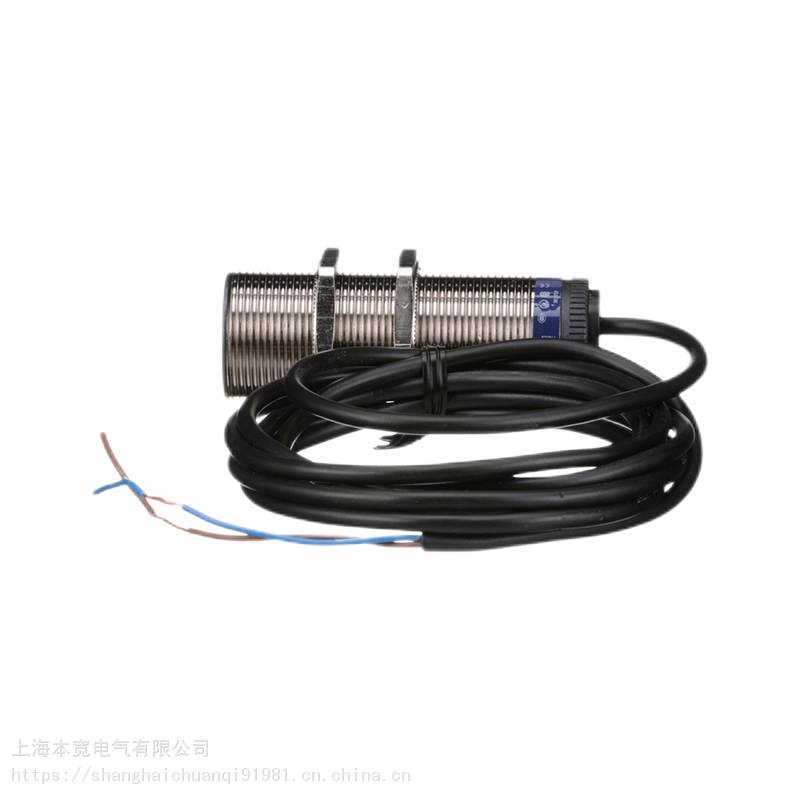 施耐德XS4P30NA340电感式基本型接近传感器M30|圆柱形|塑料|15mm