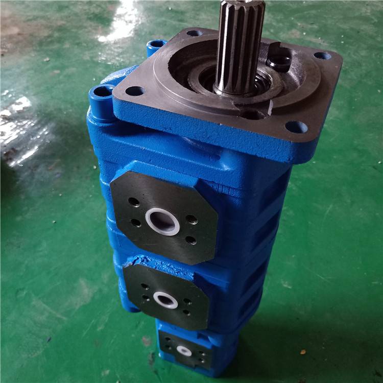 非开挖铺管钻机三联齿轮油泵cbgj高压三联泵