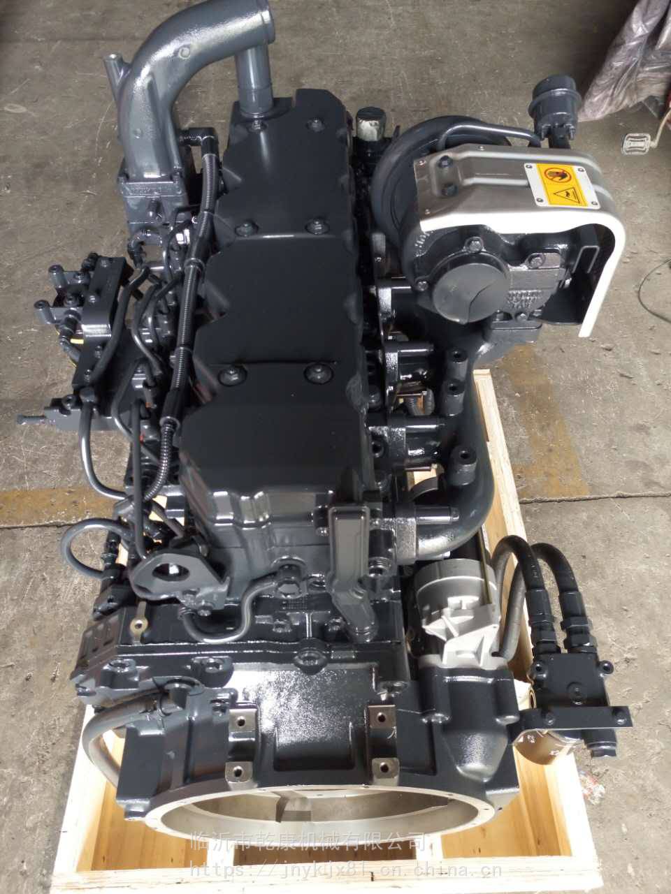 小松2002208发动机总成小松6d107发动机