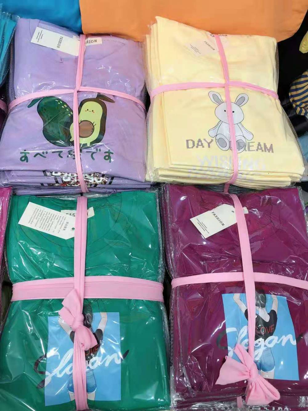 陕西铜川印台服装批发5元到15元女装折扣走份批发哪里找几元女装针织