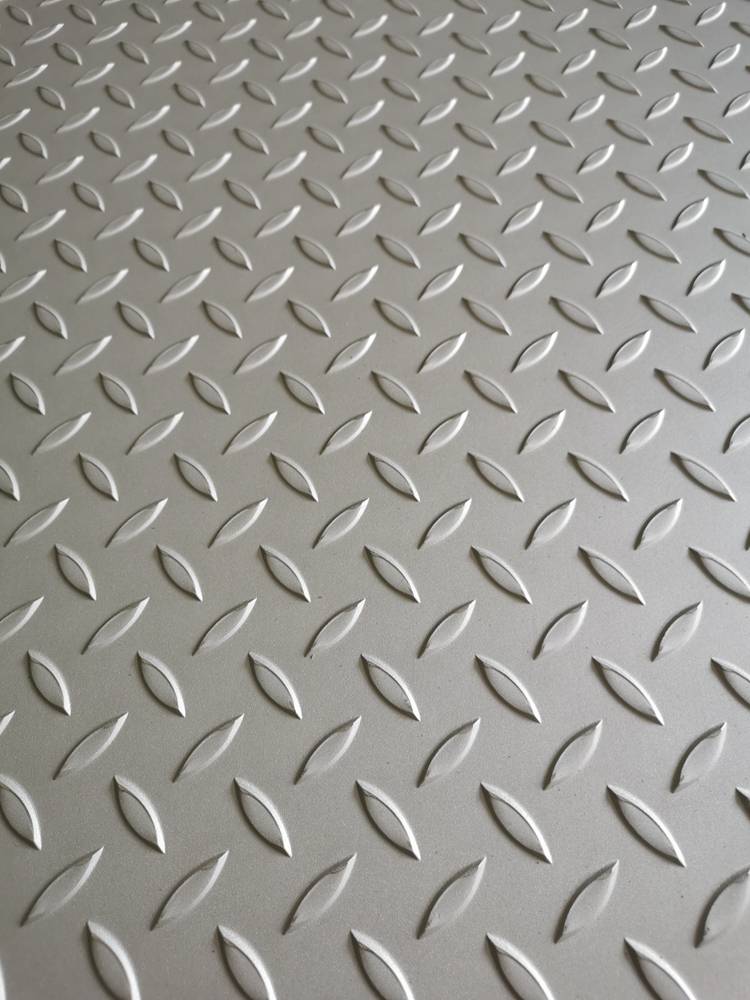 株洲304不锈钢进口防滑板厂家日本花扁豆形防滑板进口花纹板材价格