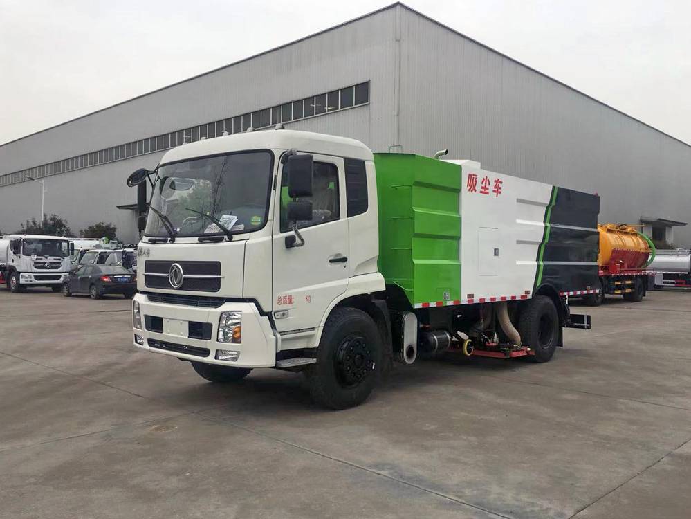 吸尘车