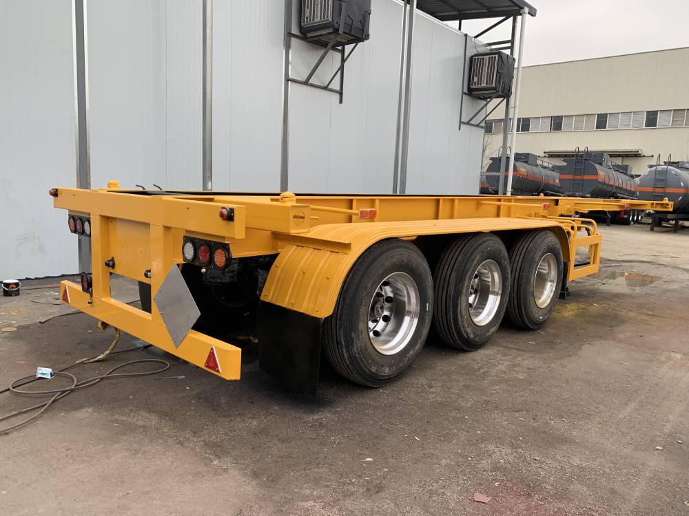 危险品集装箱骨架运输车20英尺30英尺40英尺危险品集装箱骨架运输半