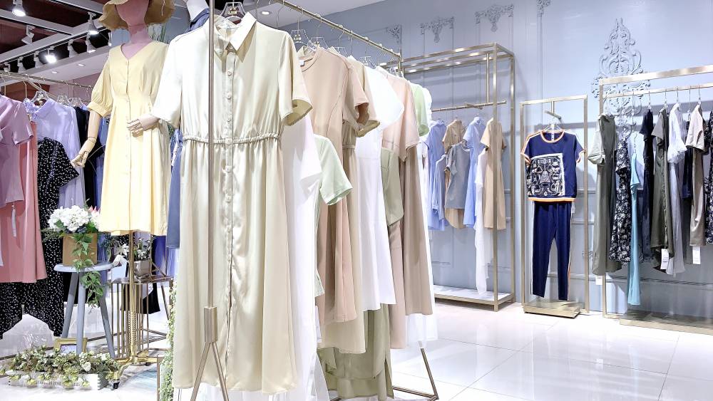 意大利浪漫风情品牌癸妮雅夏装折扣女装认同货源渠道批发进货